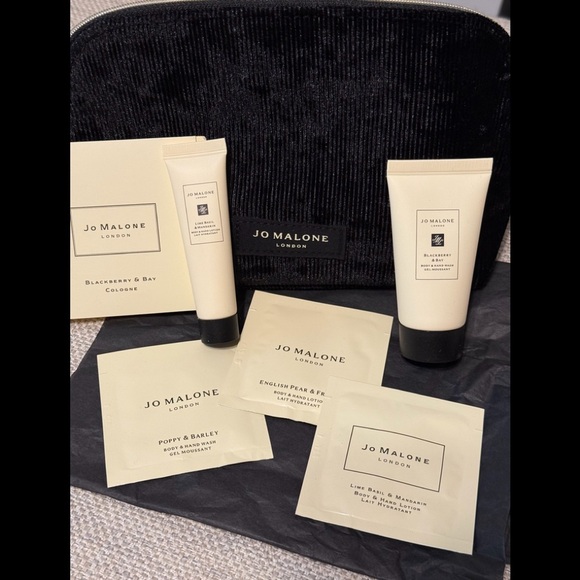 Jo Malone gift bag w/ cologne, lotion & hand wash - Picture 1 of 7